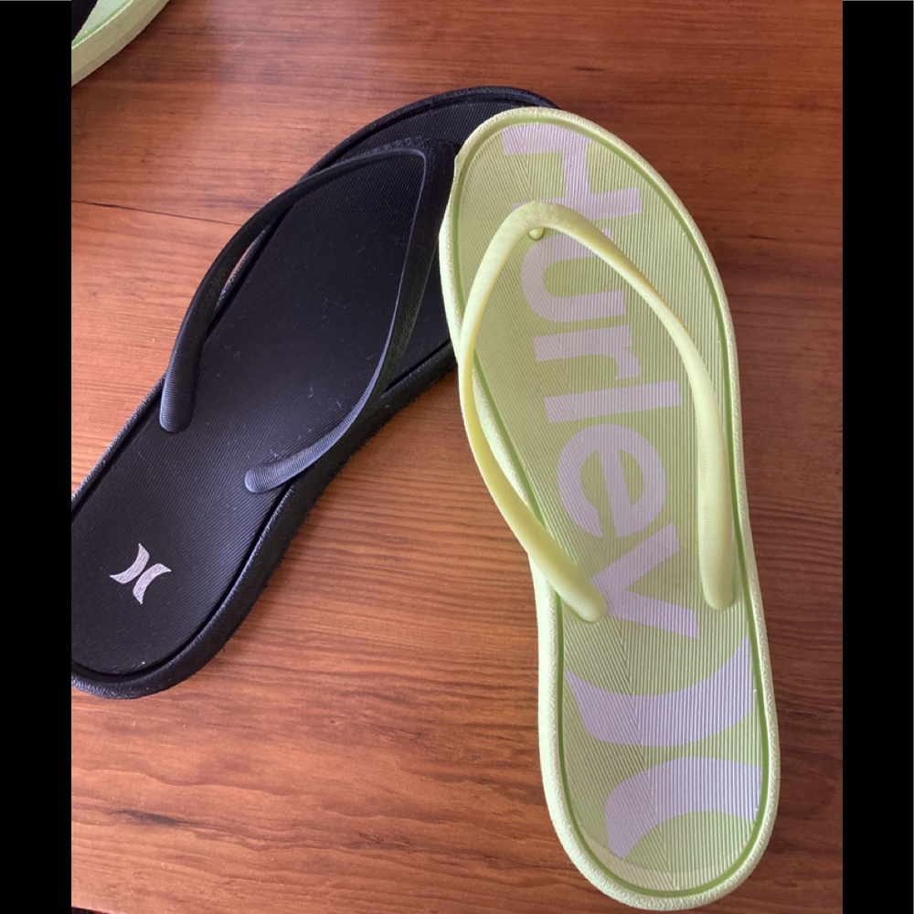 2 PAIR HURLEY  Womens Size 7 Very clean used